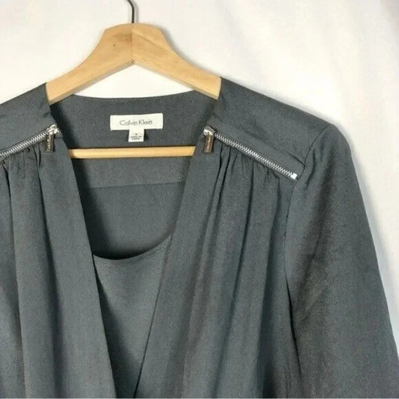 Calvin Klein Charcoal Gray Wrap Front Roll Tab Sleeve Blouse S - Picture 3 of 4
